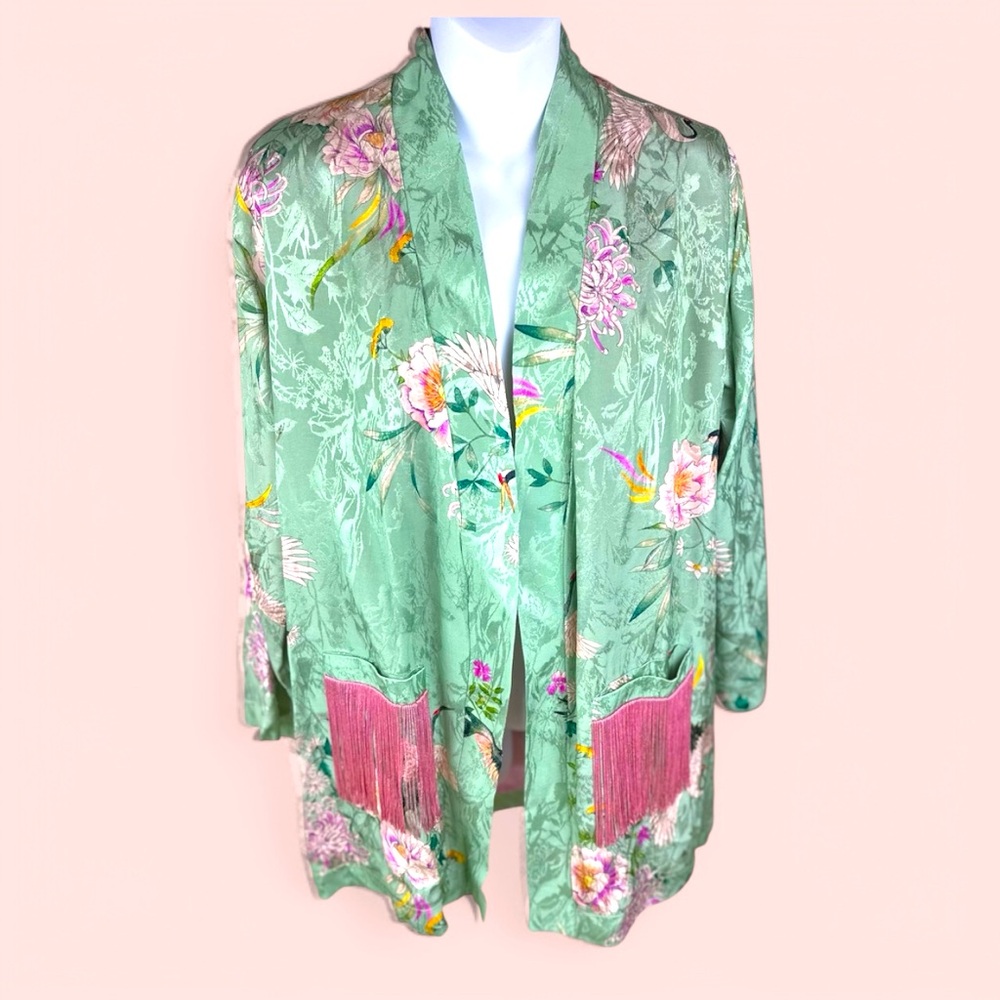 Pietronilla NWT Small light mint‎ green embossed floral&bird design short kimono